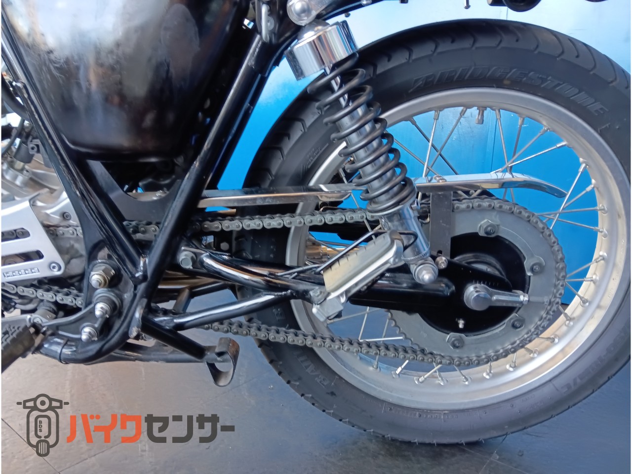 ヤマハ SR400 19574 ペイトンプレイスマフラー B704647| BDSバイクセンサー
