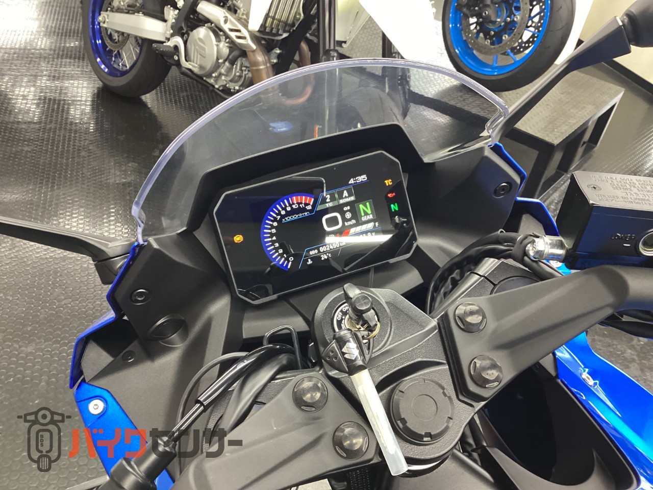 スズキ GSX-8R 2025年モデル ETC トリトンブルーメタリック B704768