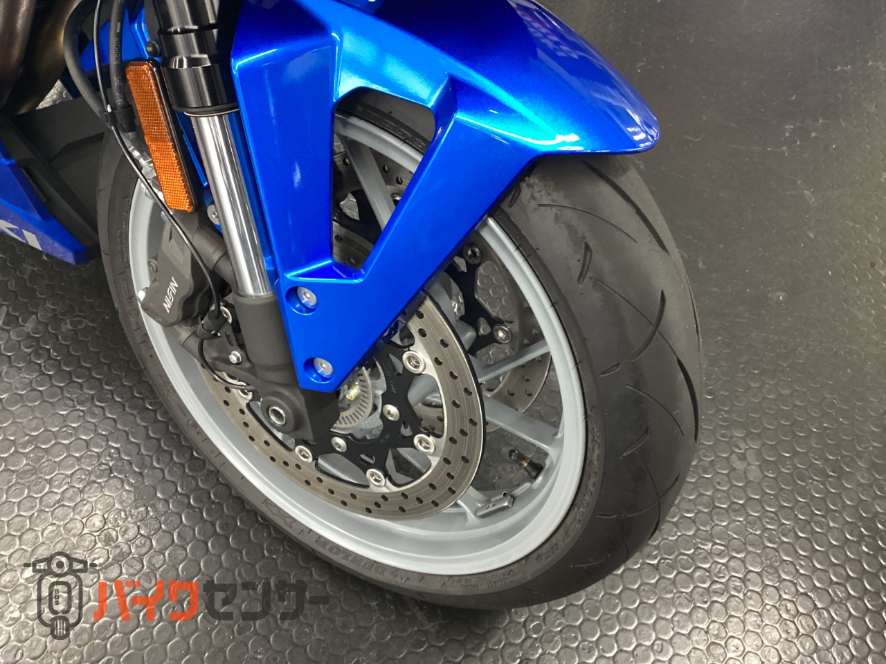 スズキ GSX-8R 2025年モデル ETC トリトンブルーメタリック B704768