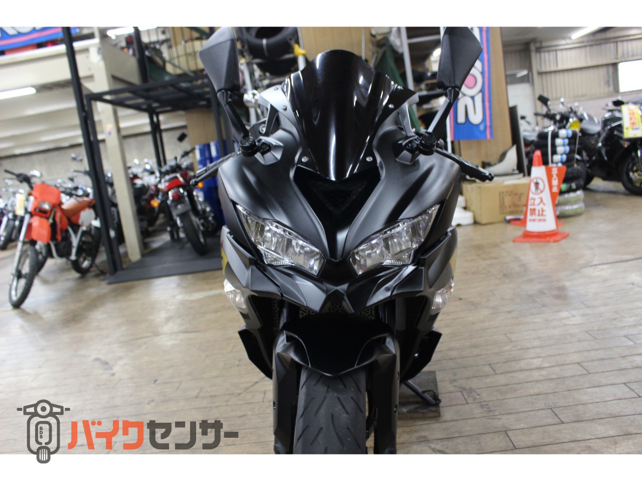 カワサキ 大阪～整備済み Ninja ZX-25R 低走行 ノーマル車両 全国陸送