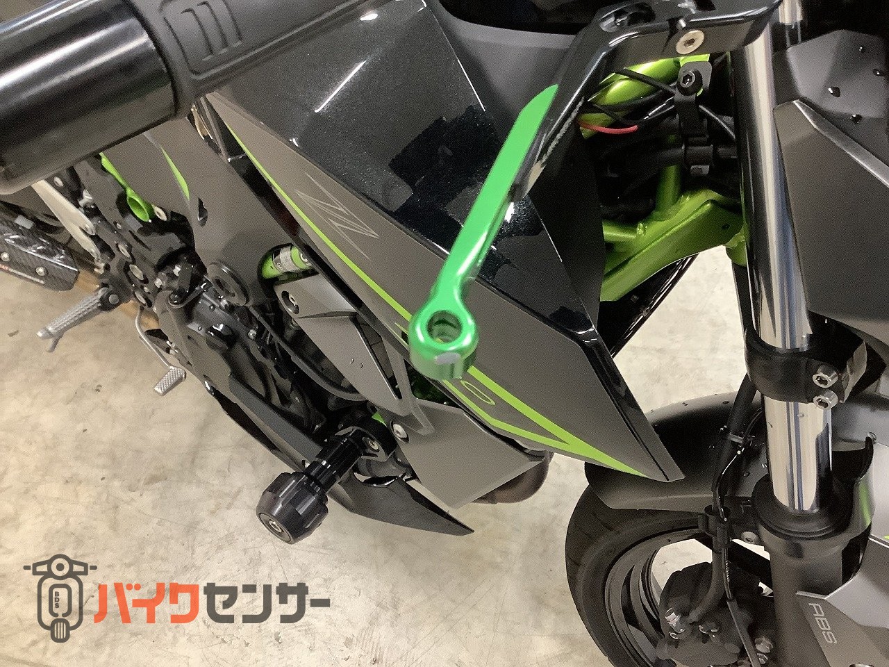 カワサキ Z400 ヨシムラサイレンサー 前後ドラレコ マルチバー