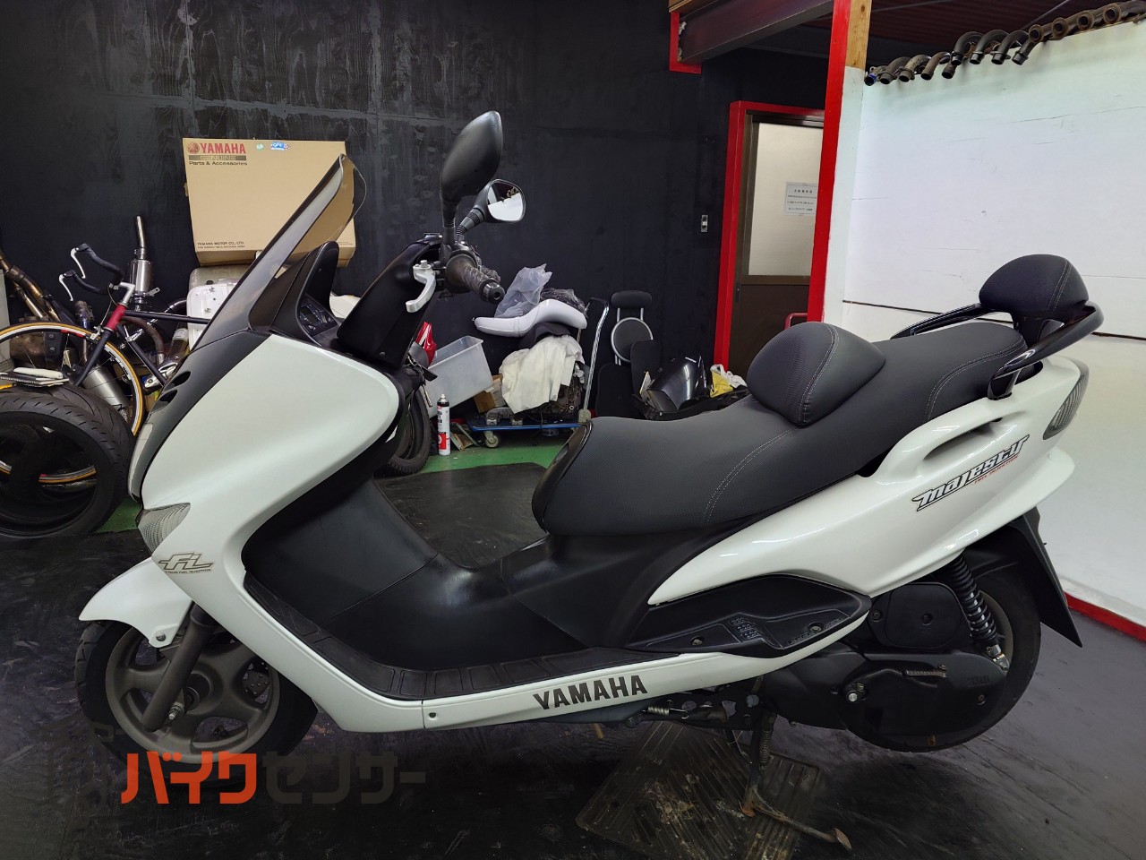 ヤマハ マジェスティ125 Fi 逆車 フルノーマル スペアキー付き B705325