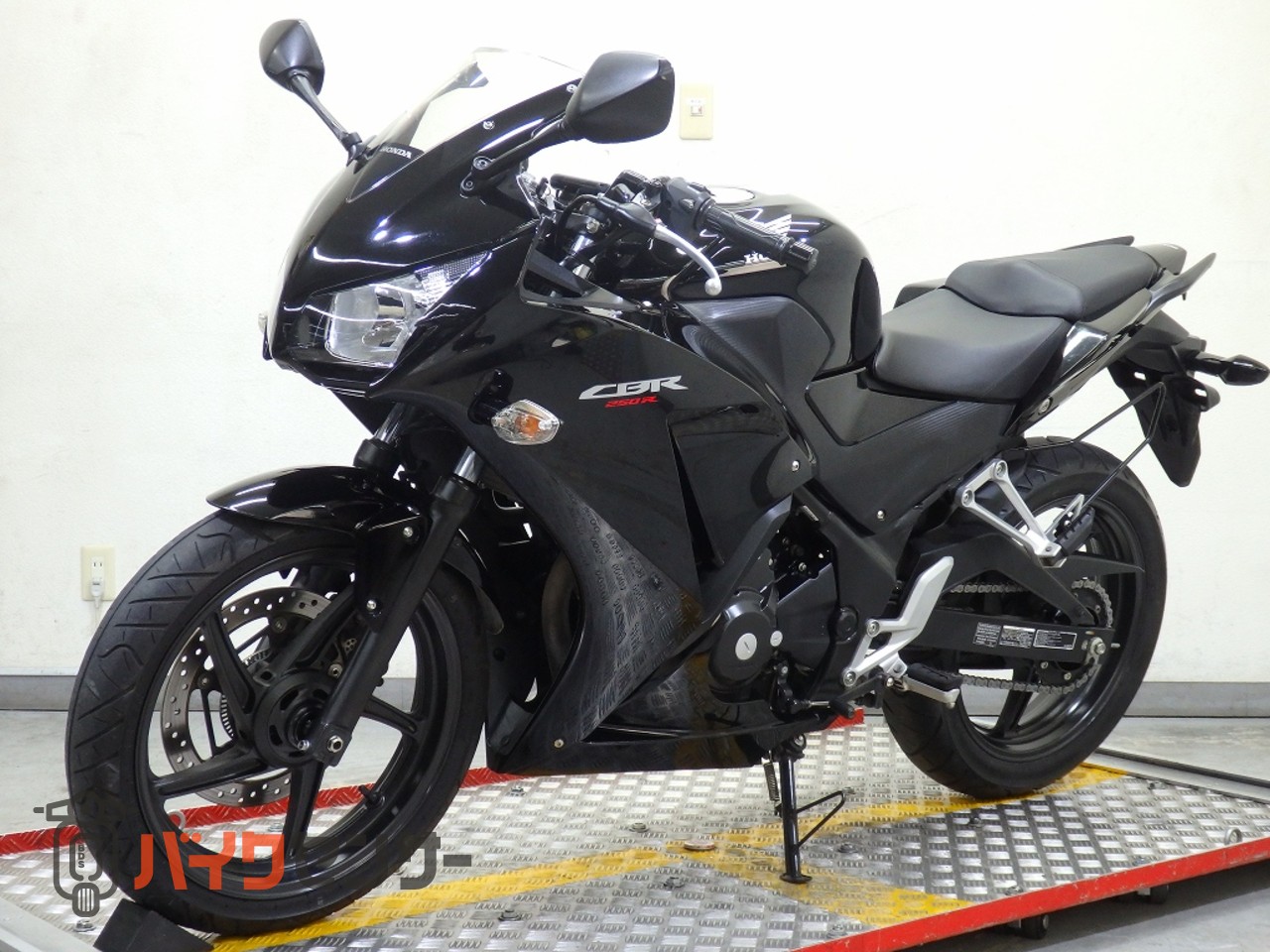 ホンダ CBR250R MC41後期モデル ETC USB電源付きマルチバー