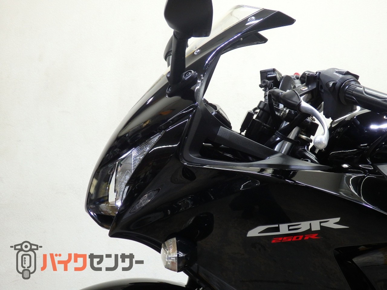 ホンダ CBR250R MC41後期モデル ETC USB電源付きマルチバー