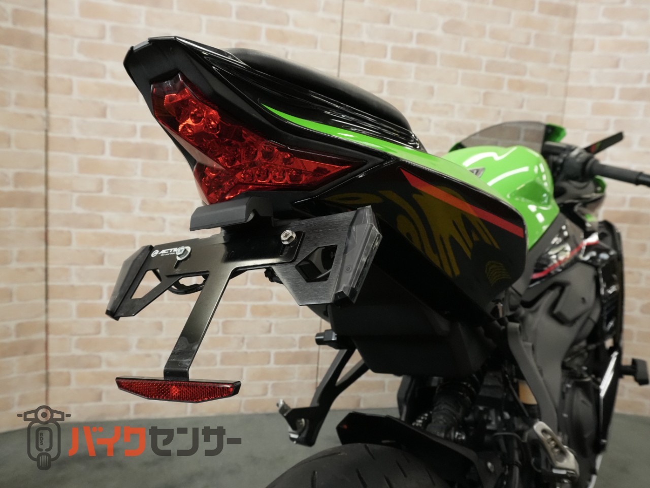 カワサキ Ninja ZX-25R SE グリップヒーター USB ベビーフェイスバック