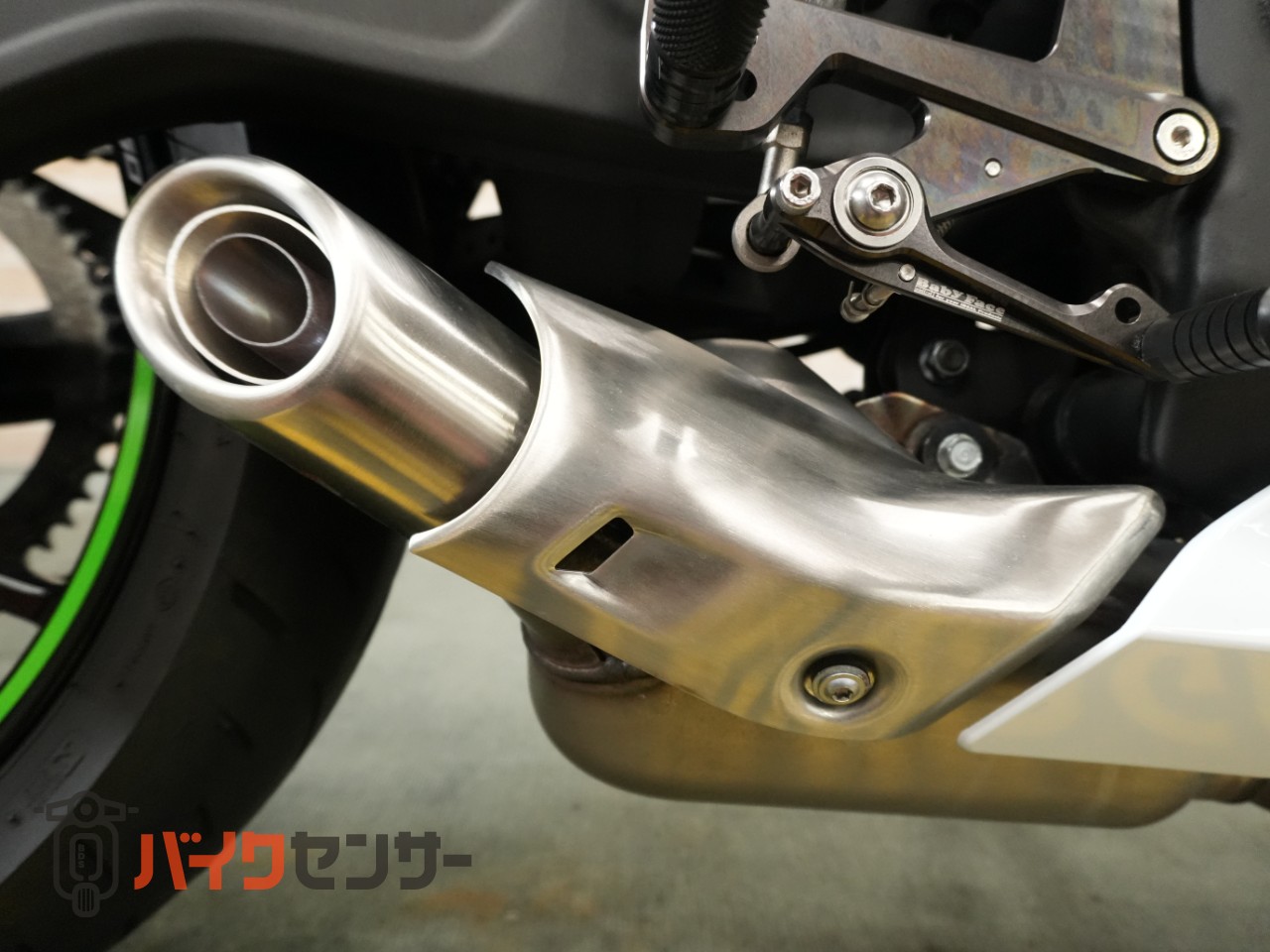 カワサキ Ninja ZX-25R SE グリップヒーター USB ベビーフェイスバック