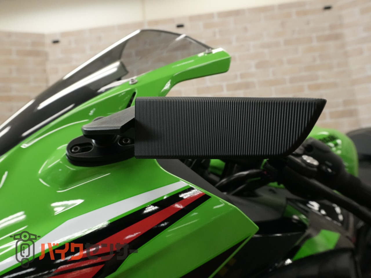 カワサキ Ninja ZX-25R SE グリップヒーター USB ベビーフェイスバック