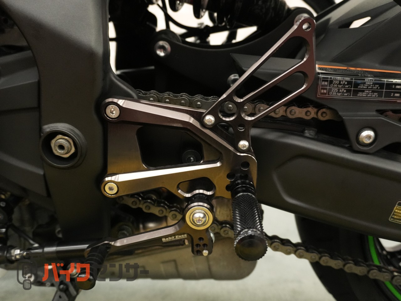 カワサキ Ninja ZX-25R SE グリップヒーター USB ベビーフェイスバック