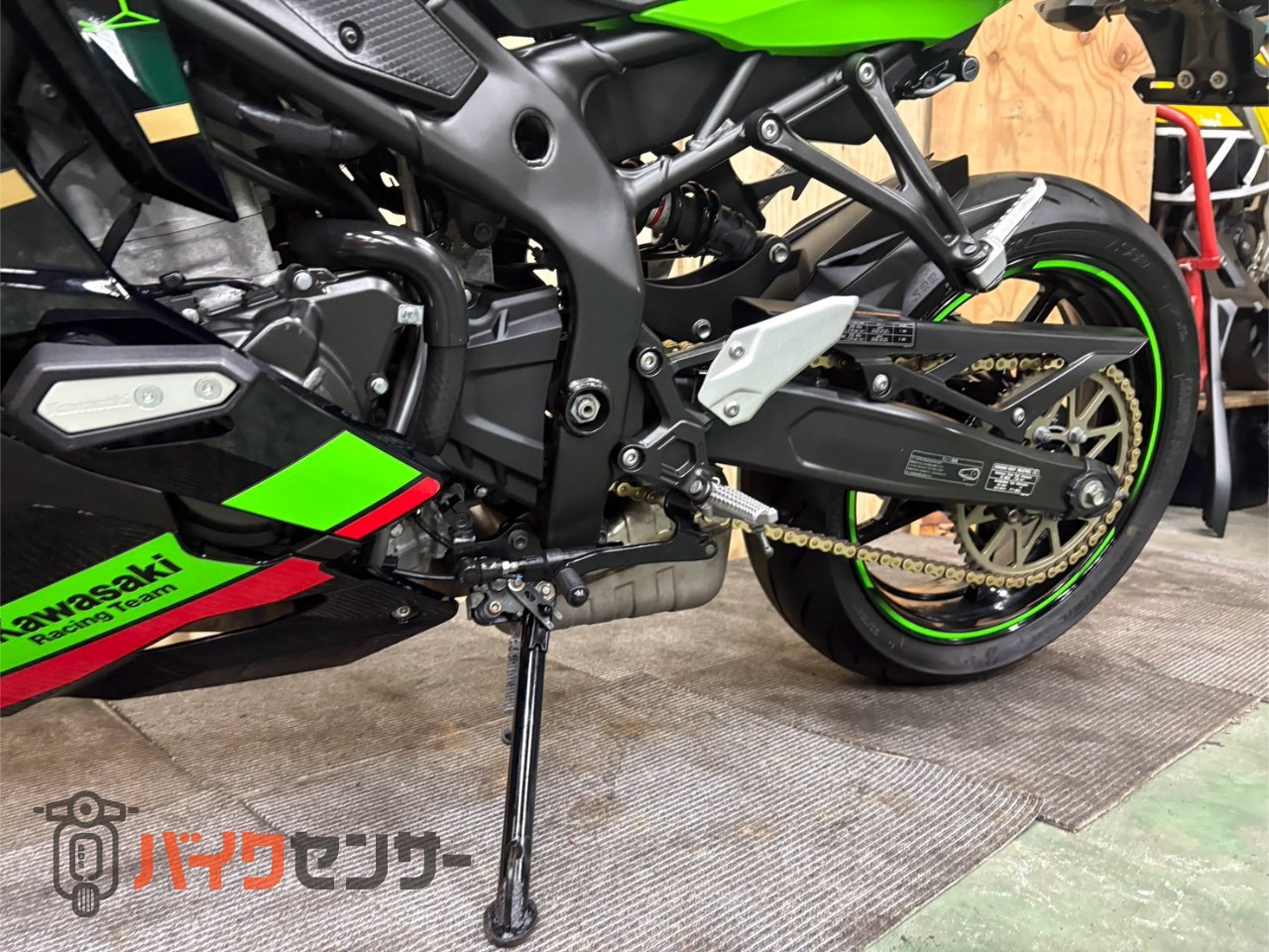 カワサキ Ninja ZX-25R 4気筒エンジン エンジンスライダー クイック