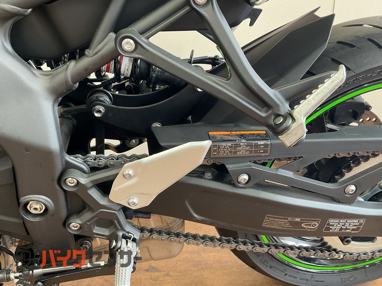 カワサキ Ninja ZX-25R SE 2021年モデル！シングルシートカバー装備