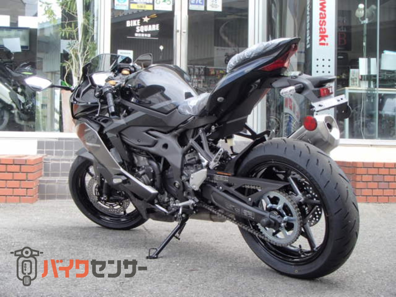 カワサキ Ninja ZX-4R SE 2027年モデル B706718| BDSバイクセンサー