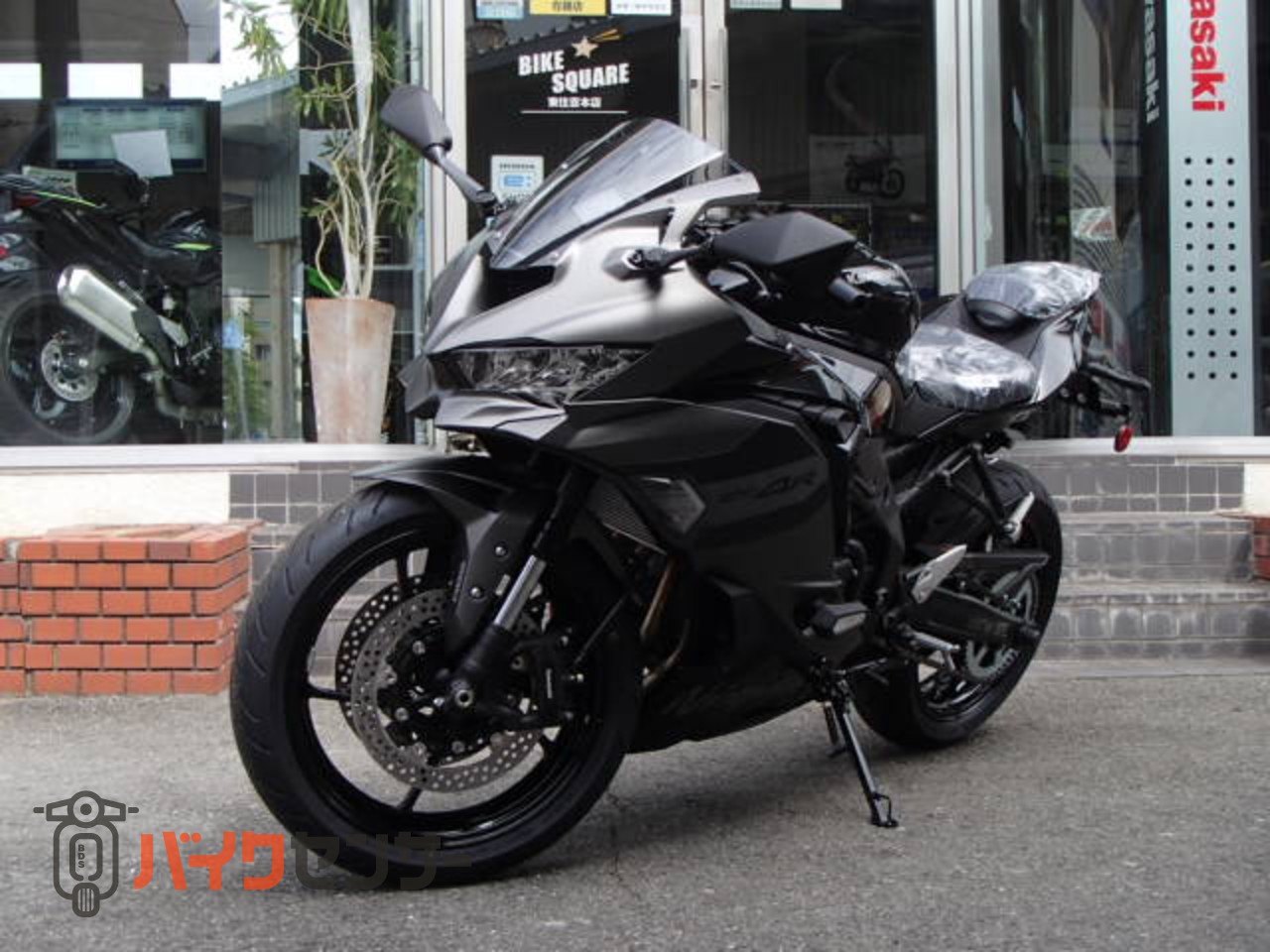 カワサキ Ninja ZX-4R SE 2027年モデル B706718| BDSバイクセンサー