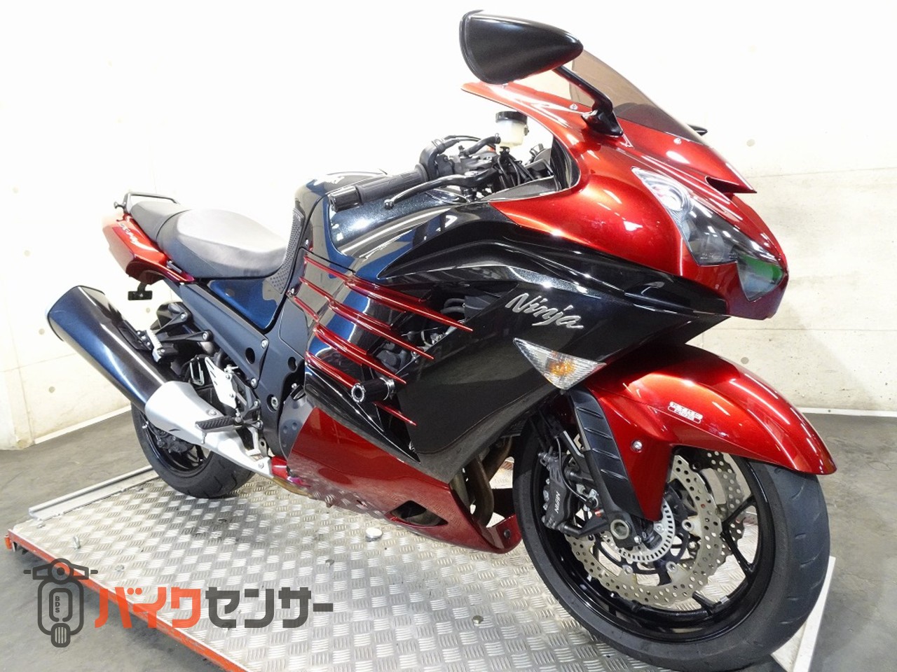 赤黒バイク　ハイレート カワサキ Ninja ZX-14R 2014年モデル ZXT40E 逆車