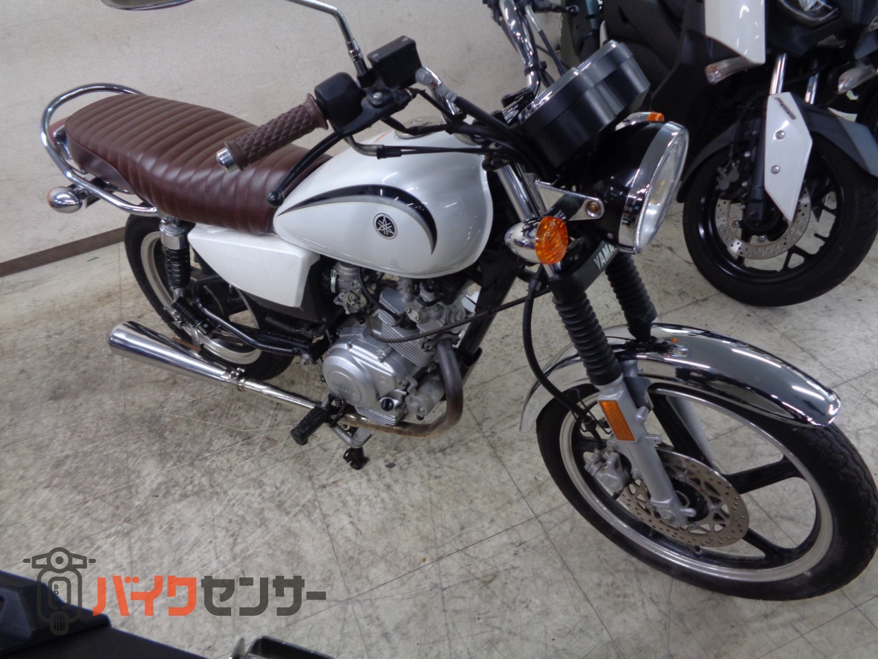 ヤマハ YB125SP ワンオーナー マフラー・シートカスタム タンデムバー