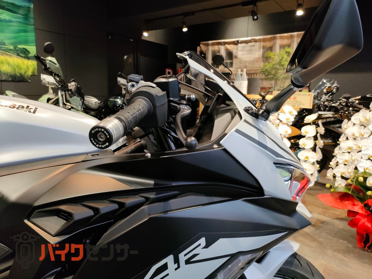 カワサキ Ninja ZX-4R SE 2025年モデル 認定中古車 フェンダーレス USB