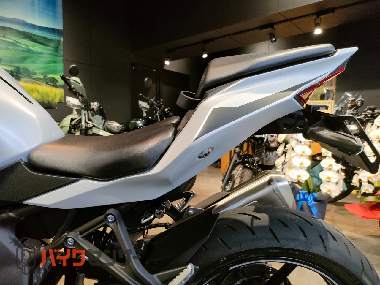 カワサキ Ninja ZX-4R SE 2025年モデル 認定中古車 フェンダーレス USB