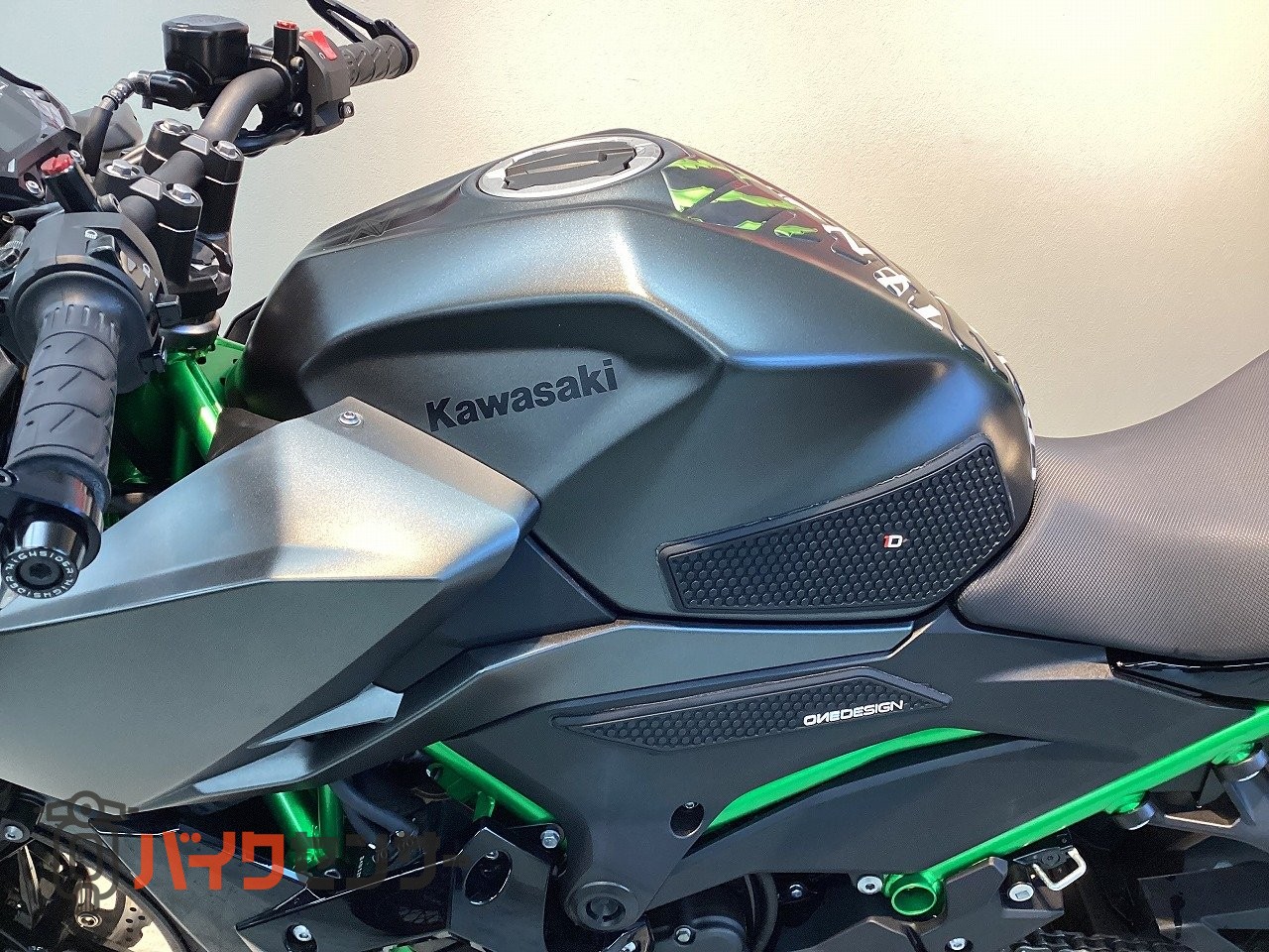 カワサキ Z250 バーエンドミラー エンジンスライダー B707047| BDS