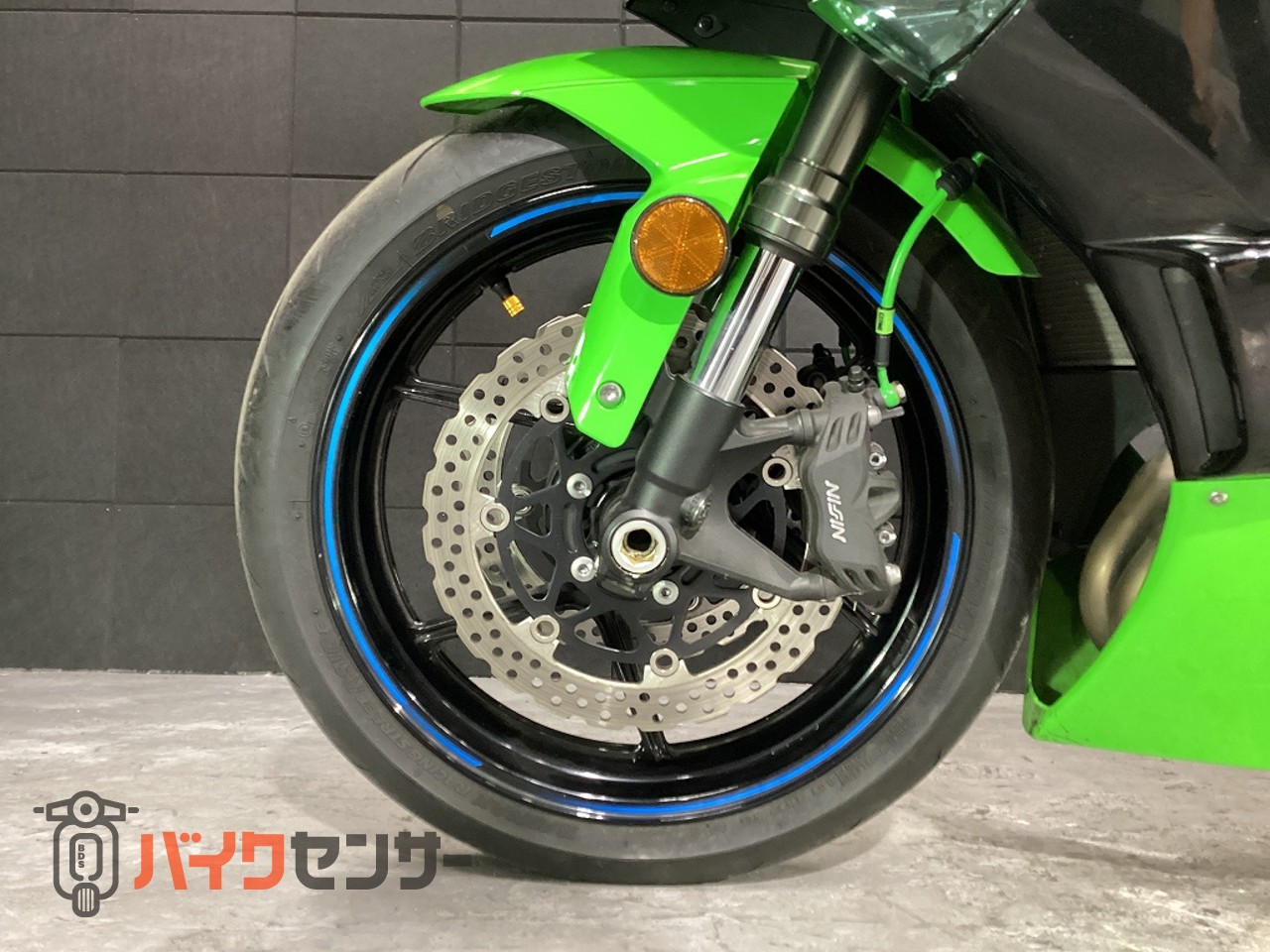 カワサキ Ninja ZX-6R ☆極美車☆乗出し整備済・ストライカー製バック