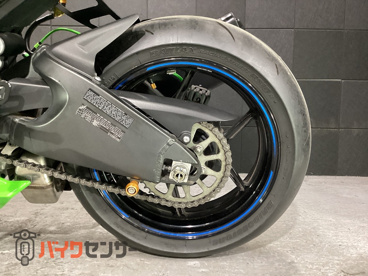 カワサキ Ninja ZX-6R ☆極美車☆乗出し整備済・ストライカー製バック