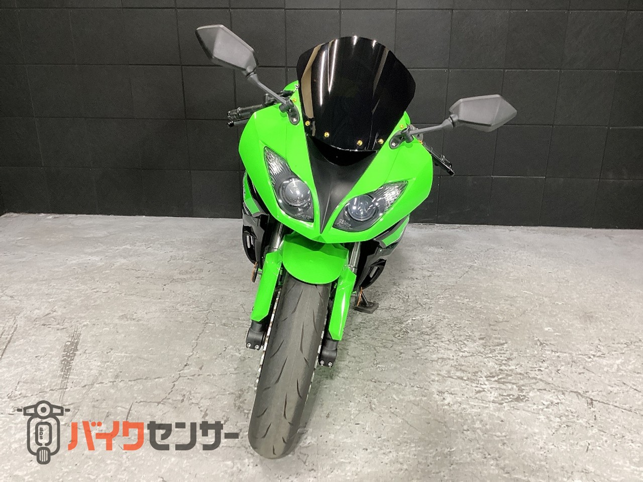 カワサキ Ninja ZX-6R ☆極美車☆乗出し整備済・ストライカー製バック