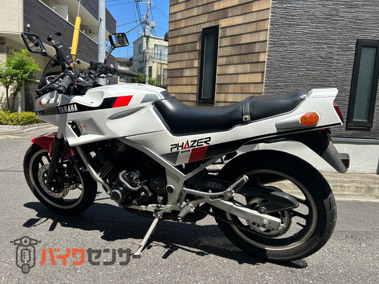 ヤマハ FZ250フェザー DOHC4気筒ジェネシスエンジン搭載 45馬力 F1