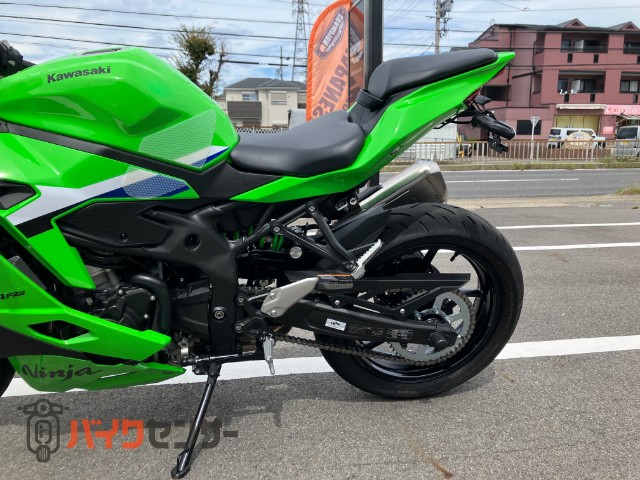 NINJA ZX-4RR - KAWASAKI | CHAMPION 76 | チャンピオン 76