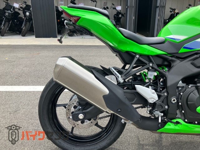 NINJA ZX-4RR - KAWASAKI | CHAMPION 76 | チャンピオン 76