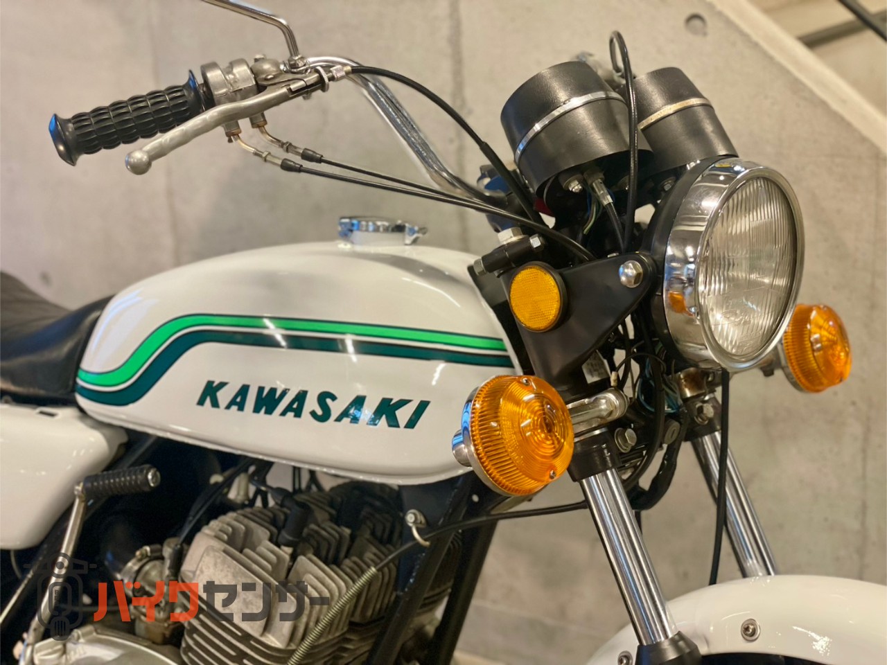 カワサキ カワサキ 350SS マッハ2 白緑レインボー NEW