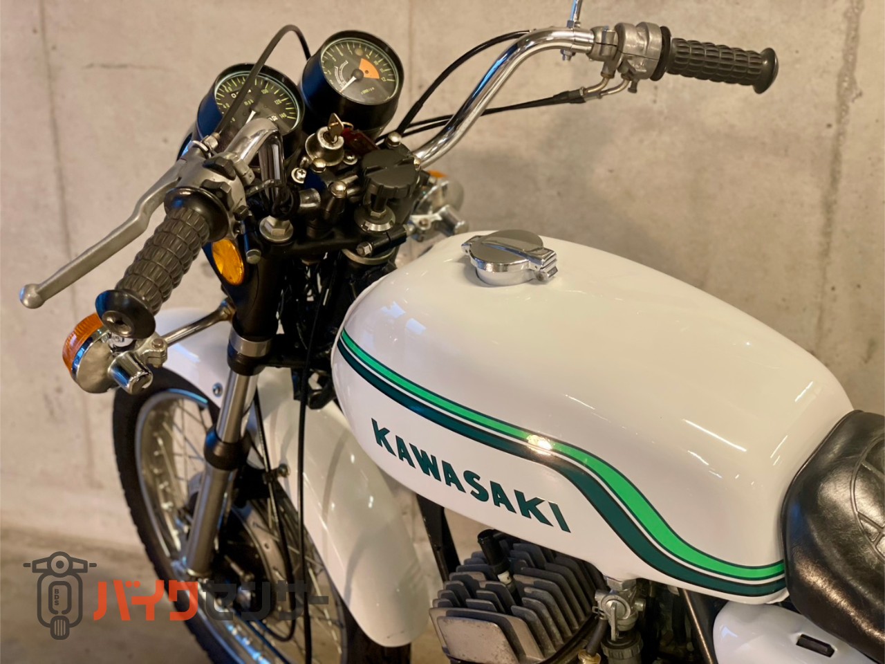 カワサキ カワサキ 350SS マッハ2 白緑レインボー NEW