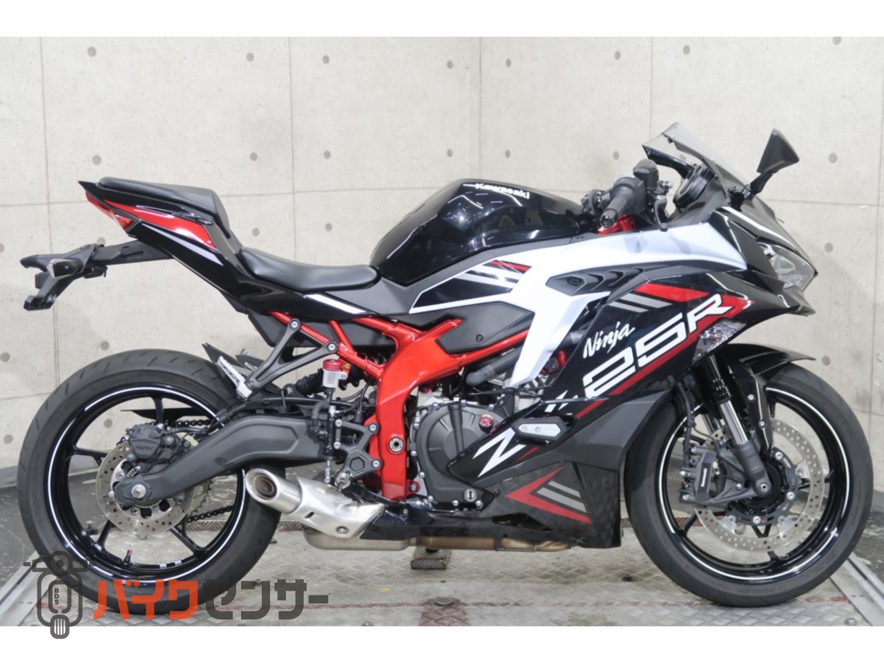 カワサキ Ninja ZX-25R SE 79770 B707499| BDSバイクセンサー