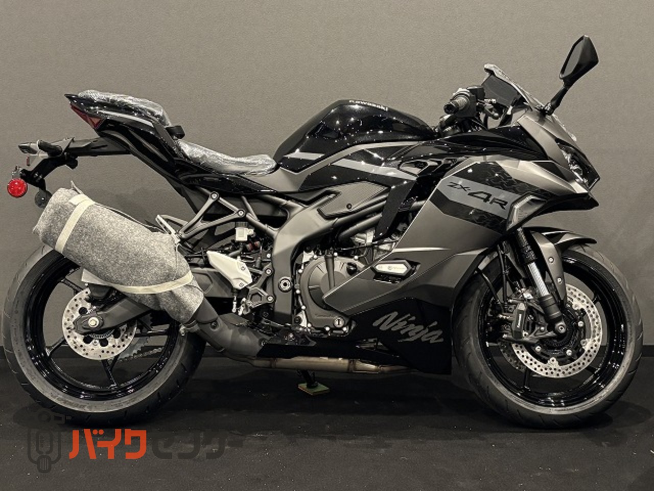 カワサキ Ninja ZX-4R SE 2027年モデル メタリックマット