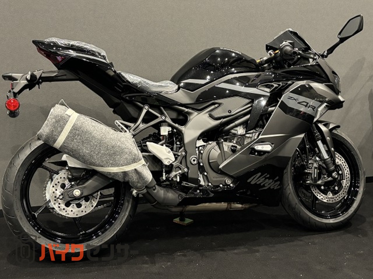 専用　4体セット カワサキ Ninja ZX-4R SE 2027年モデル メタリックマット