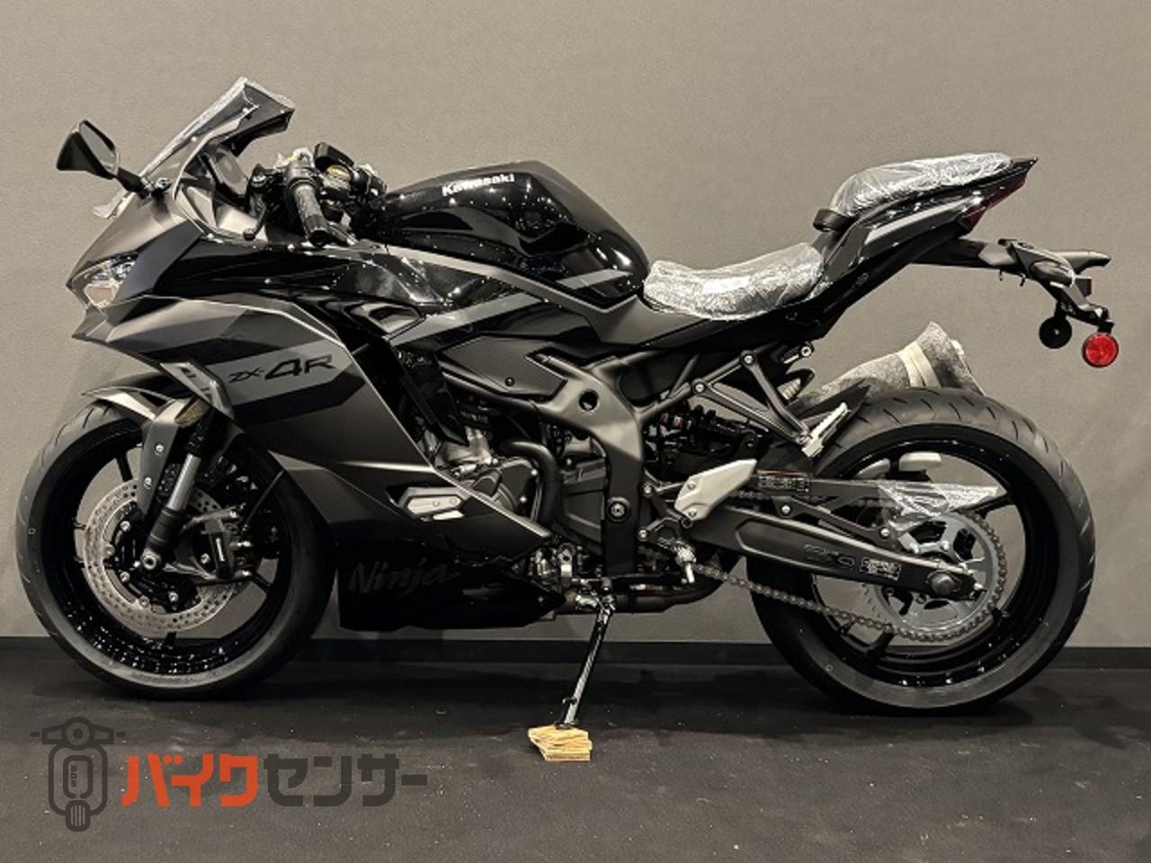 カワサキ Ninja ZX-4R SE 2027年モデル メタリックマット