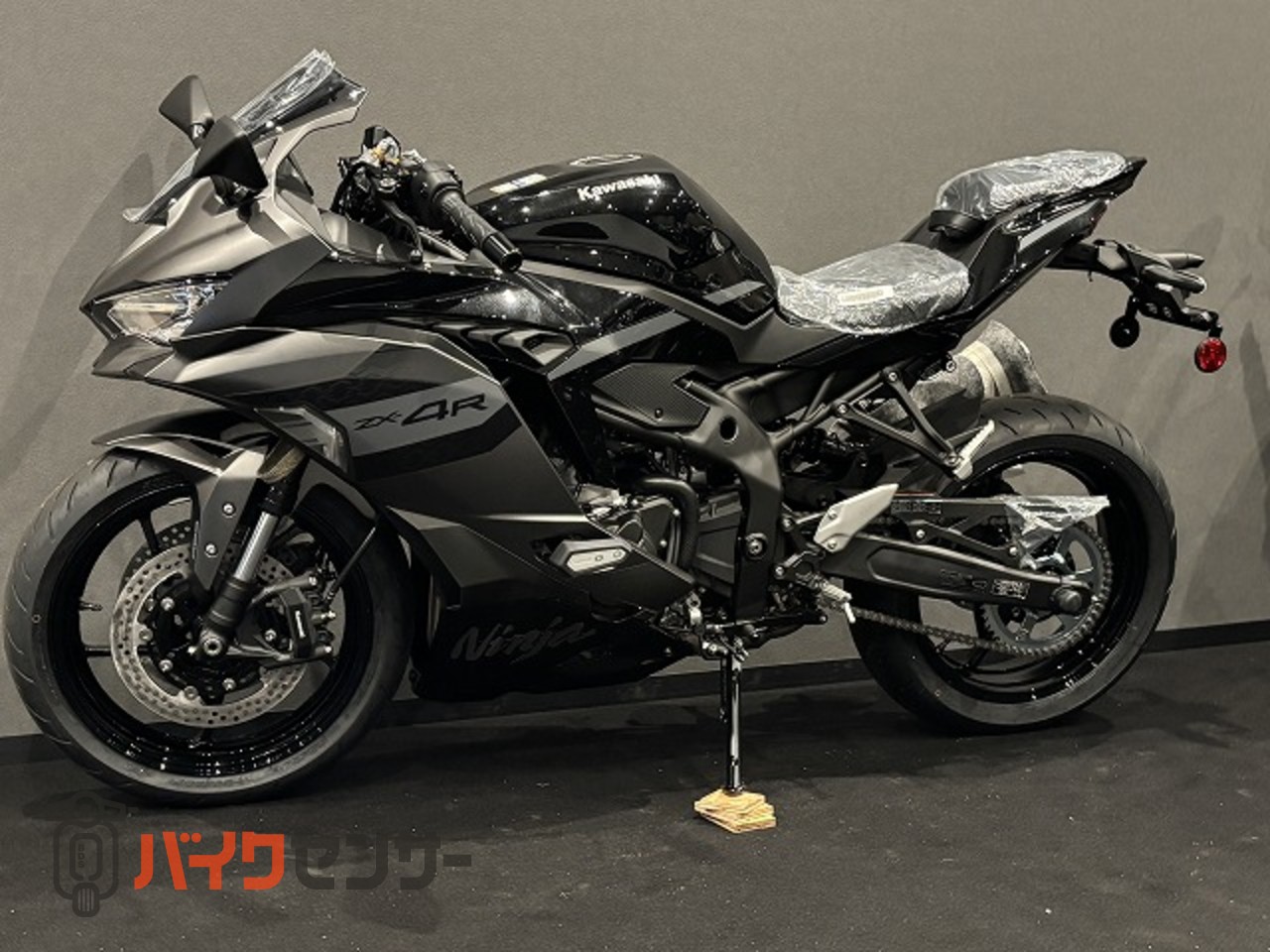 カワサキ Ninja ZX-4R SE 2027年モデル メタリックマット