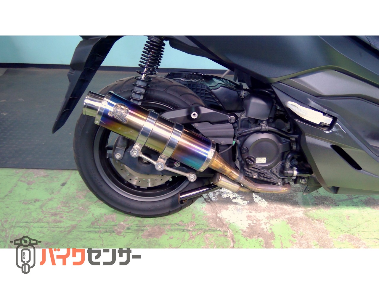 ホンダ フォルツァ MF13 ABS 社外マフラー リアボックス グリップ