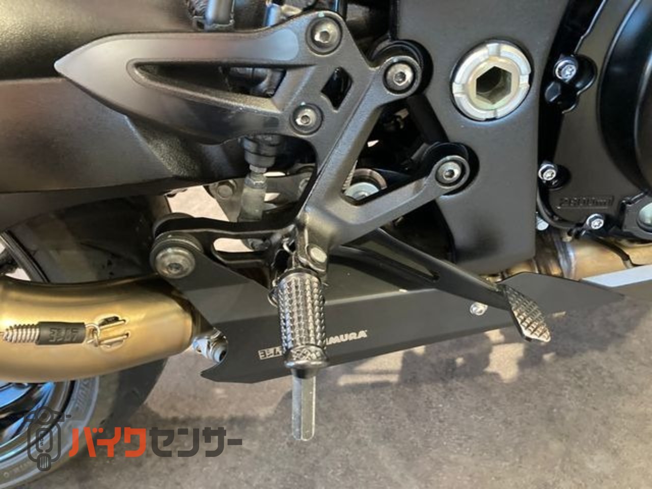 スズキ KATANA [S0909509526] オーリンズリアサス ヨシムラマフラー