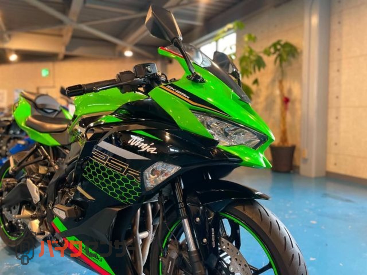 カワサキ Ninja ZX-25R SE オリジナルコンディションクイックシフター