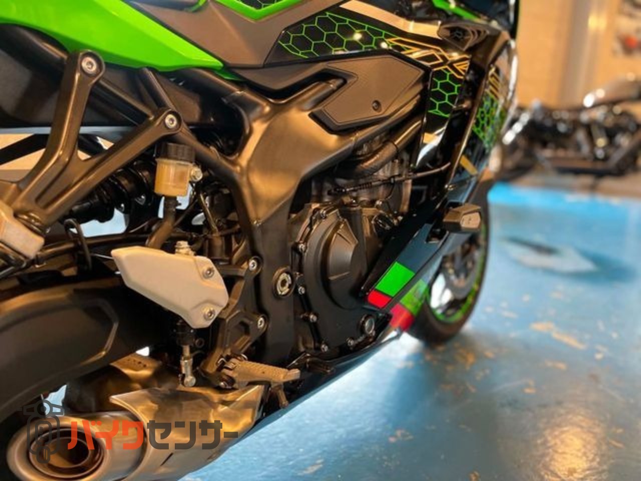カワサキ Ninja ZX-25R SE オリジナルコンディションクイックシフター