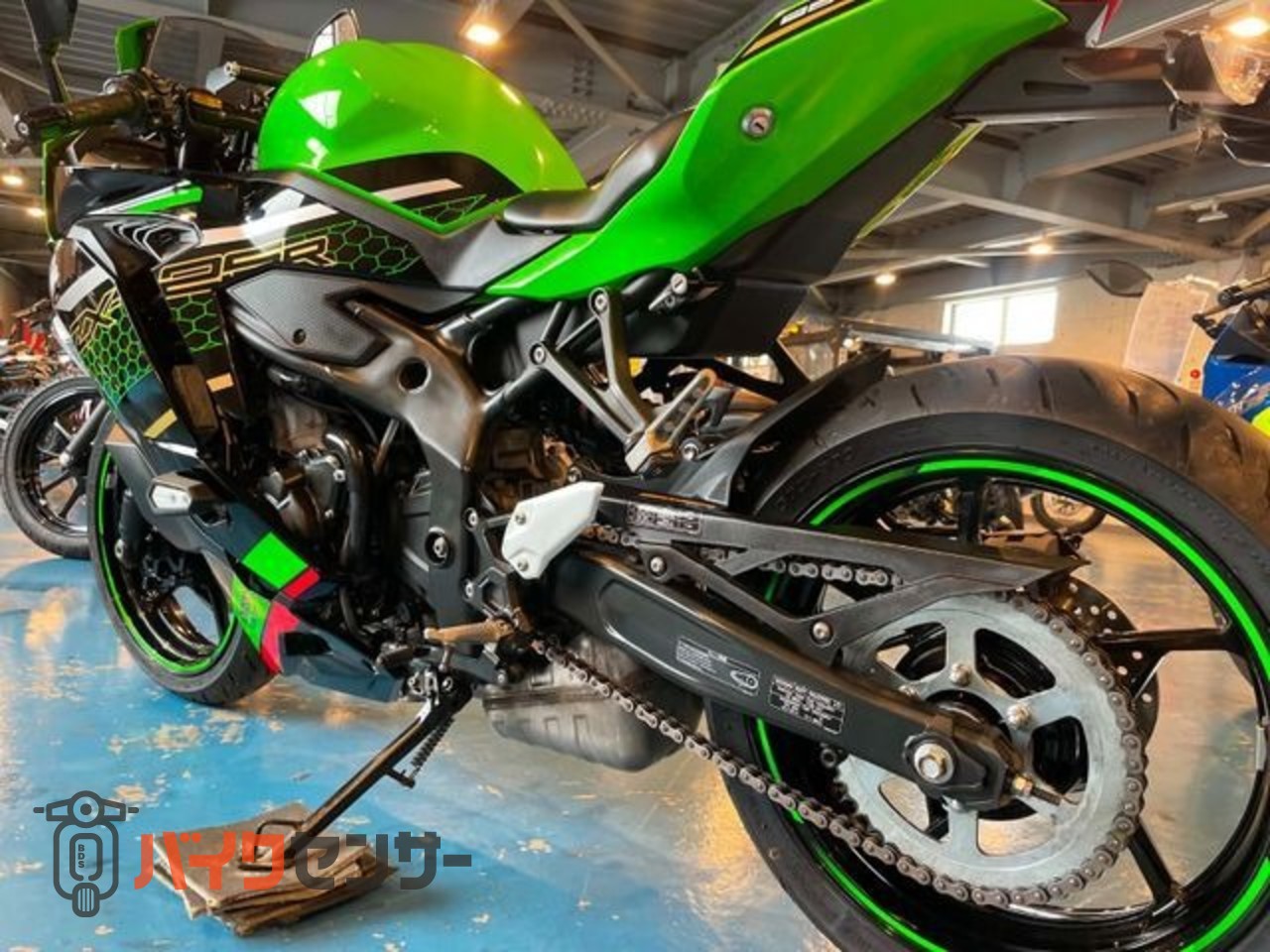 カワサキ Ninja ZX-25R SE オリジナルコンディションクイックシフター