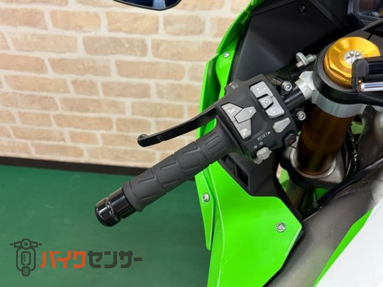 カワサキ Ninja ZX-10R ETC搭載 babyfaceバックステップ 右側ブレンボ