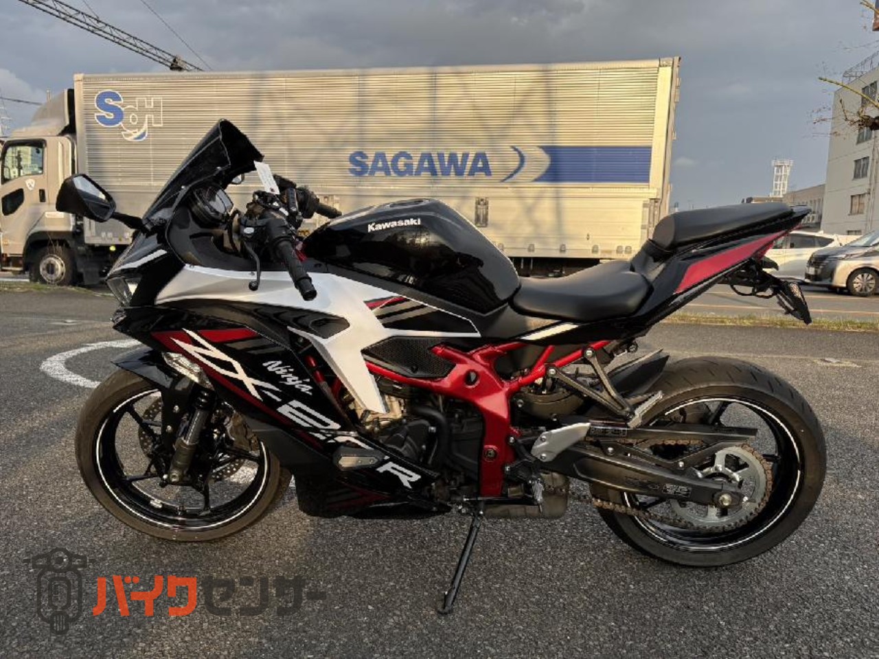 カワサキ Ninja ZX-25R SE B708674| BDSバイクセンサー