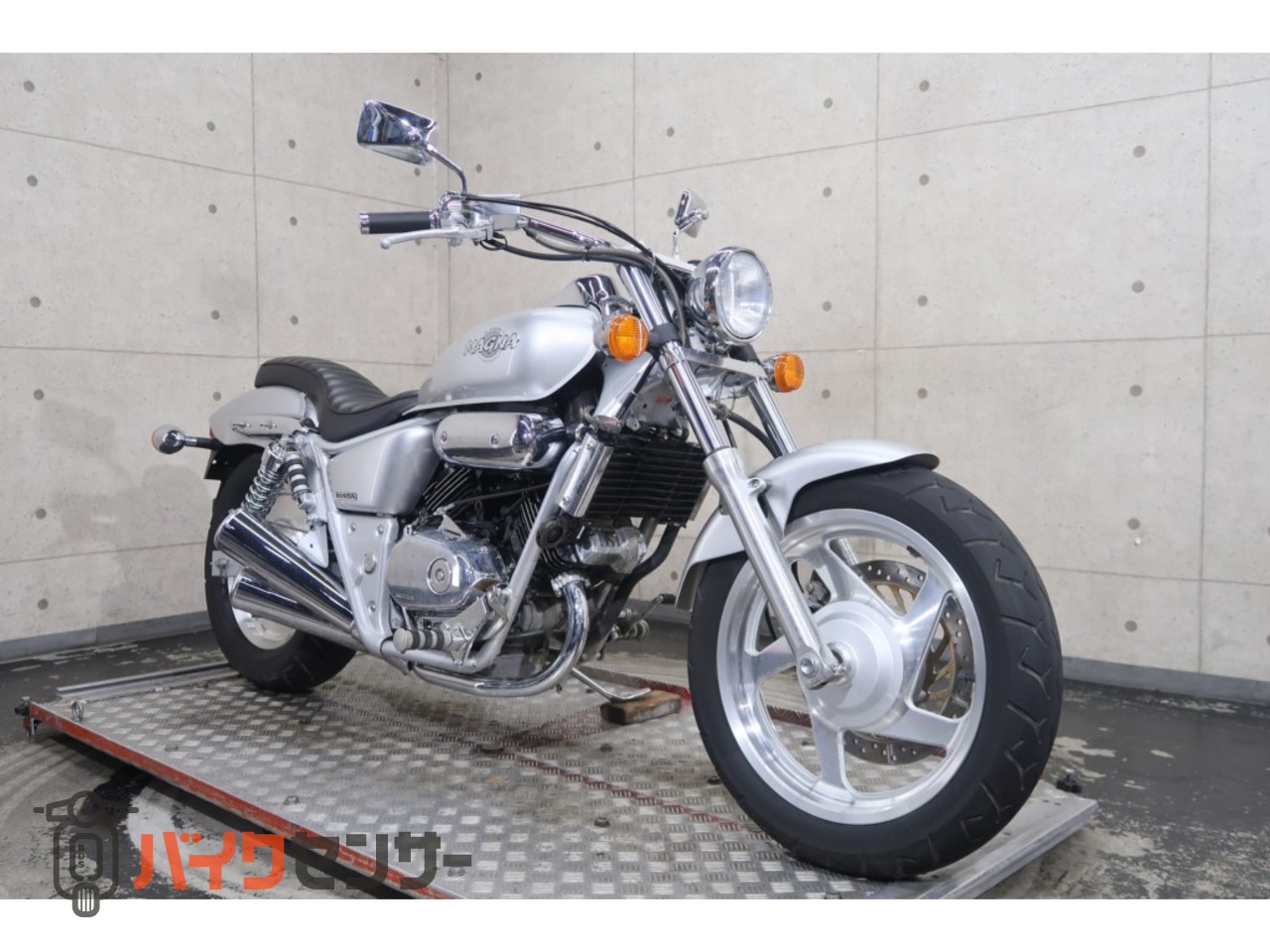 ホンダ マグナ250 MC29 カスタムシート 80538 B708685| BDSバイクセンサー