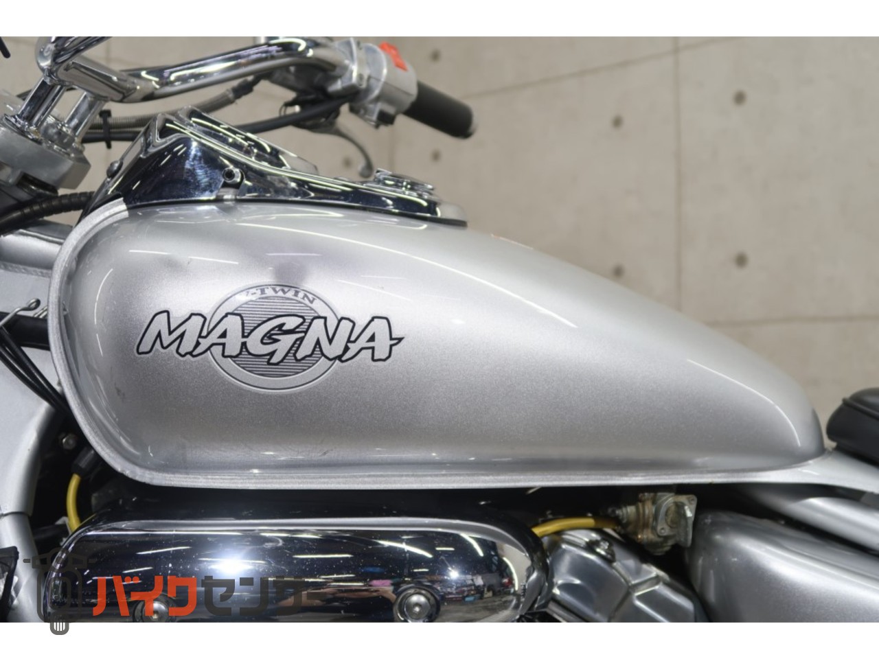 ホンダ マグナ250 MC29 カスタムシート 80538 B708685| BDSバイクセンサー
