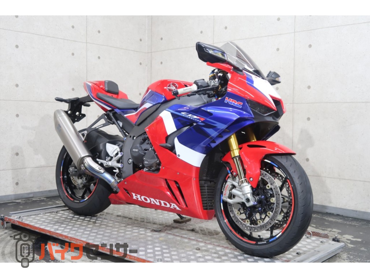 ホンダ CBR1000RR-R SP SC82 Puigレーシングスクリーン シングルシート