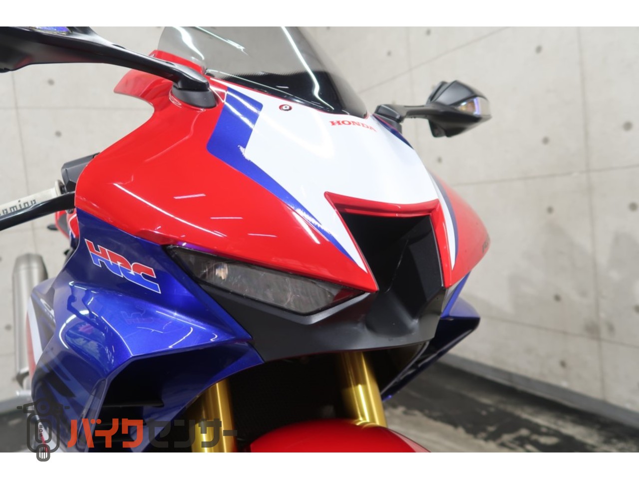 ホンダ CBR1000RR-R SP SC82 Puigレーシングスクリーン シングルシート