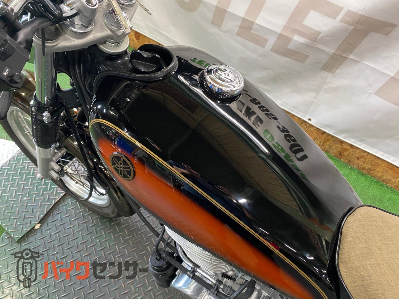 ヤマハ SR400 クラフトビルド外装 純正スペアキー 赤キー装備 販売店