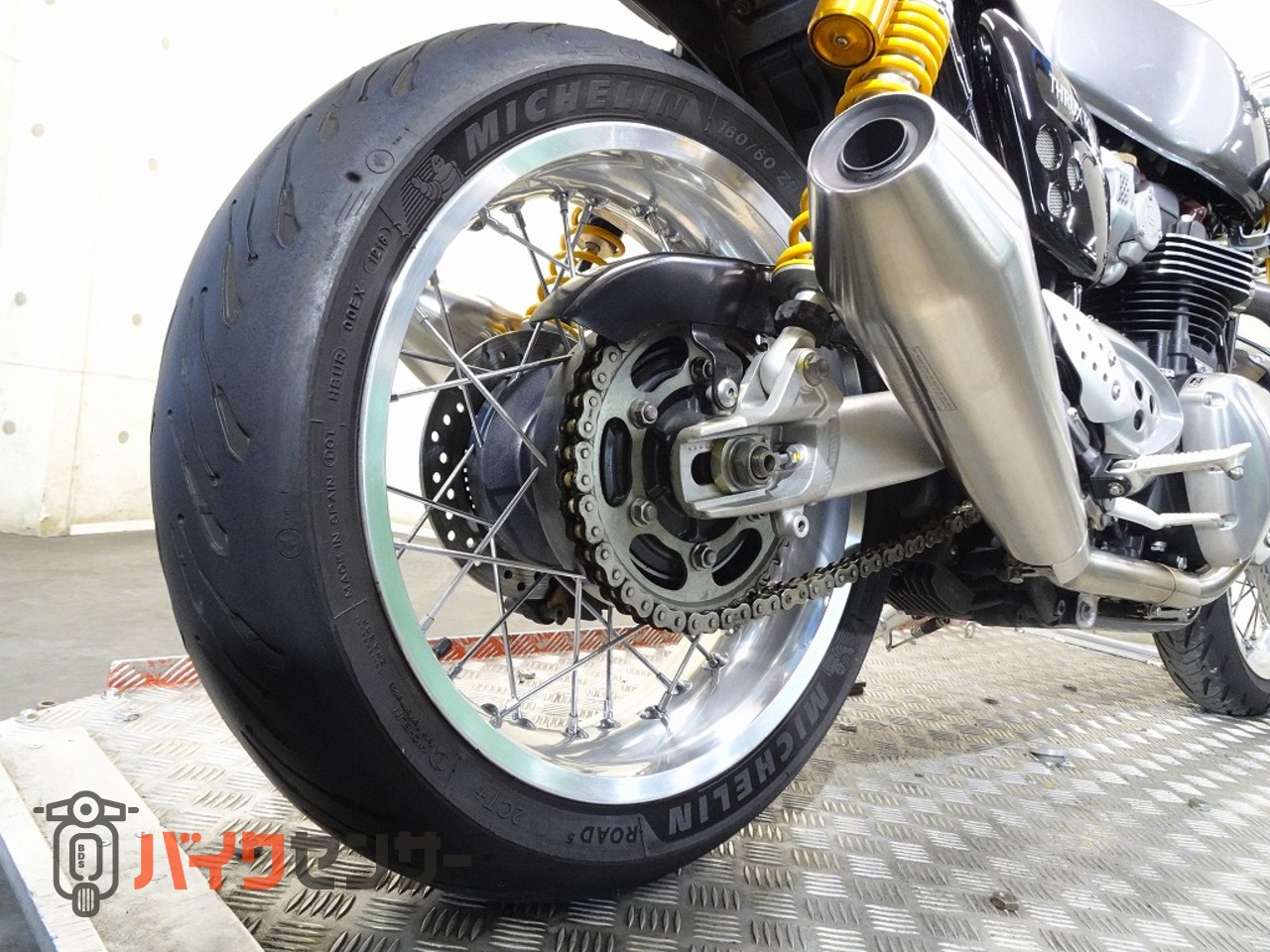 トライアンフ スラクストン1200R HJ1200 ABS 2016年