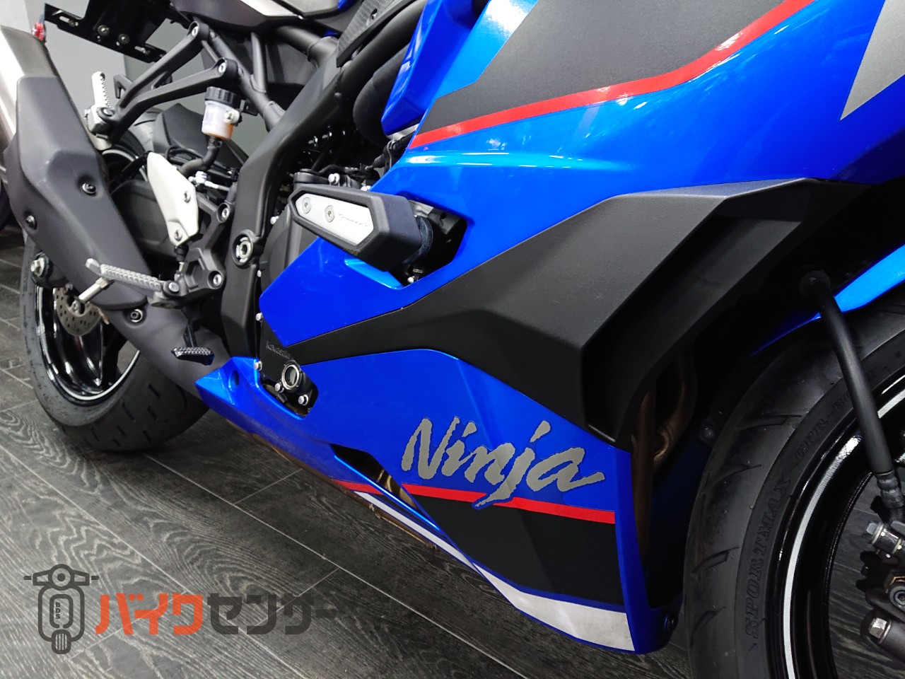 カワサキ Ninja ZX-4R SE ABS ETC2．0 マルチバー USB電源