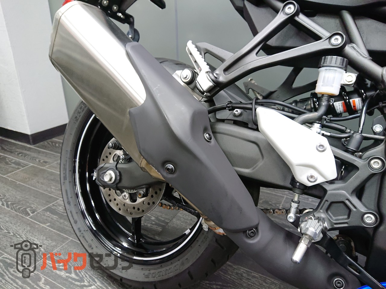 カワサキ Ninja ZX-4R SE ABS ETC2．0 マルチバー USB電源