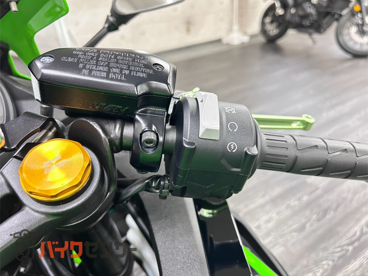 カワサキ Ninja ZX-25R SE B709740| BDSバイクセンサー
